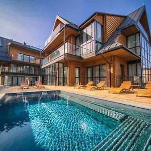 4* Aparthotel Lipowy Dwor
